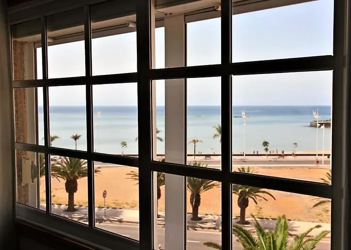 Playa, Céntrico Cerca De La Playa